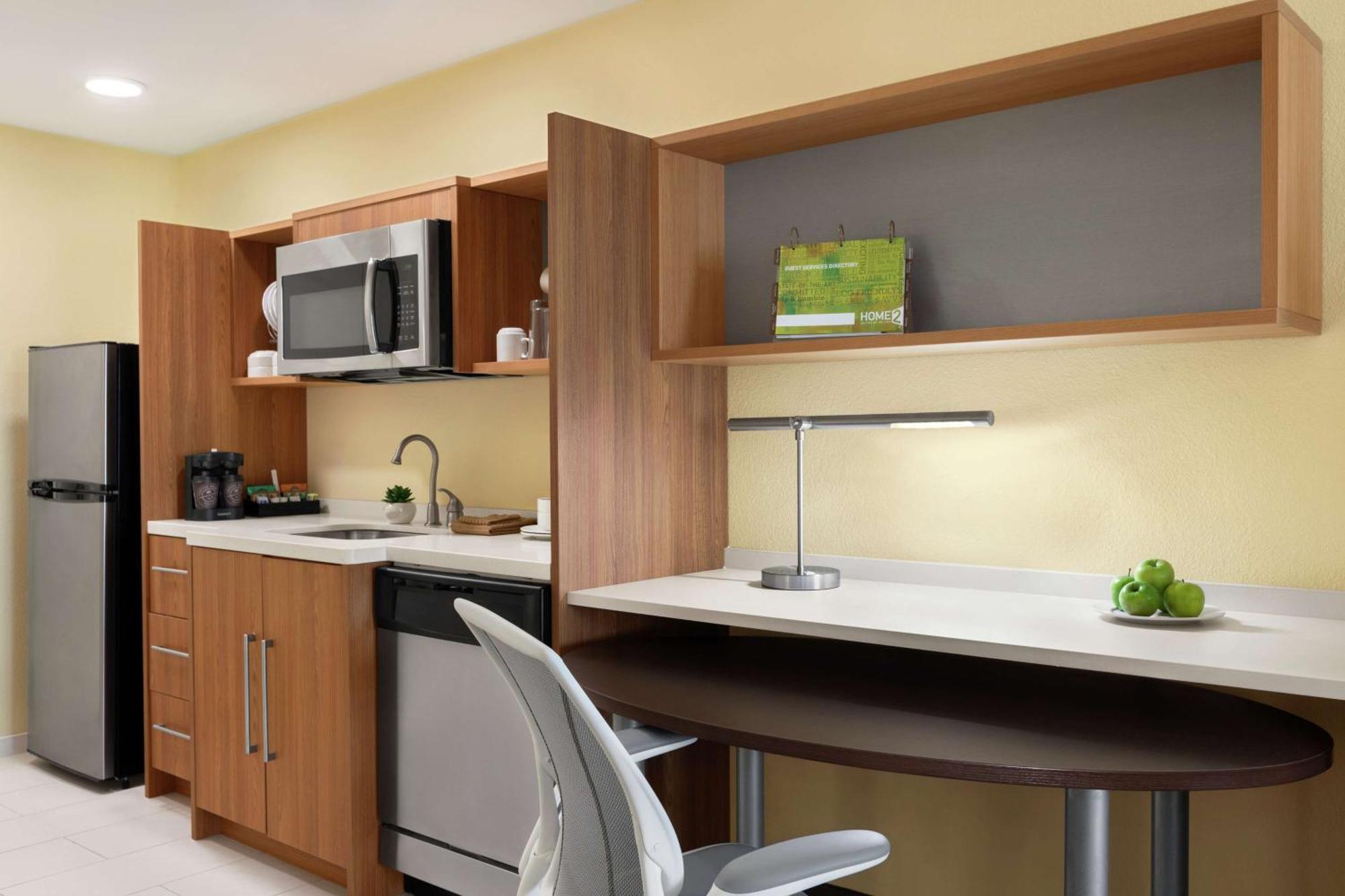 Home2 By Hilton Savannah Airport Hotel 3*
